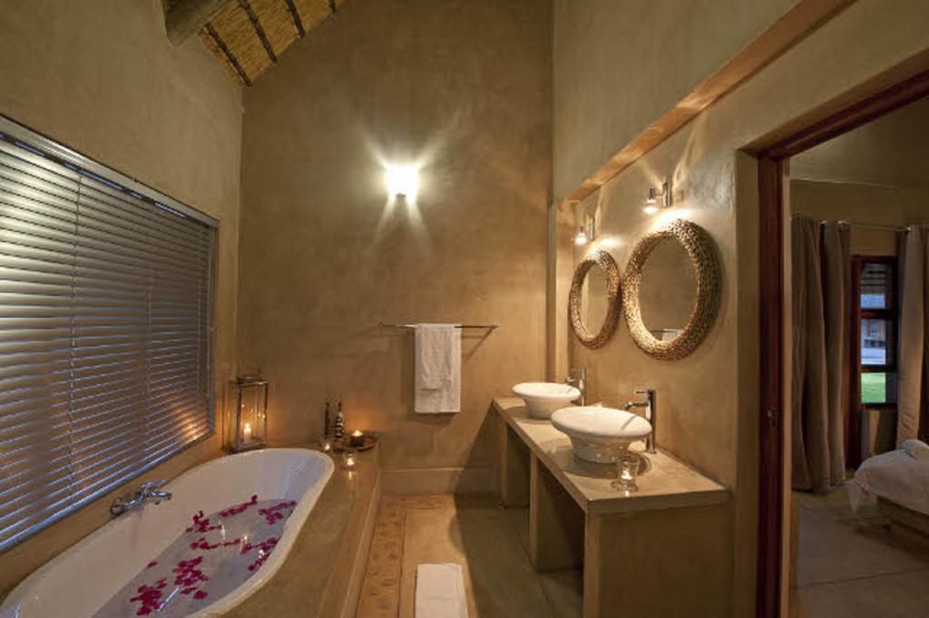 Emanya@Etosha Villa Namutoni Szoba fotó
